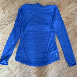 Long sleeve athletic sweatshirt